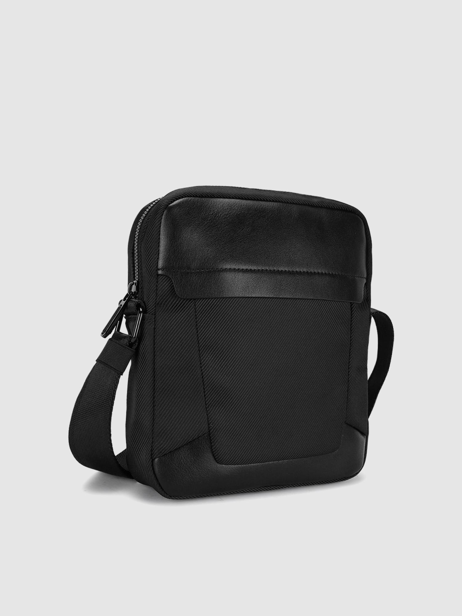Gregor Go Men Crossbody Sling Bag - Black (S)