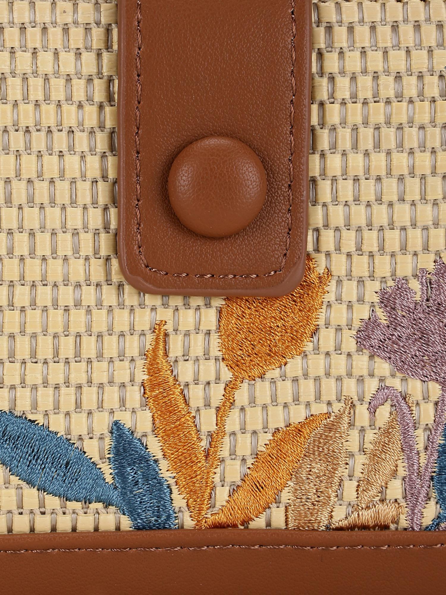 Camomilla V3 Women Wallet - Beige (S)