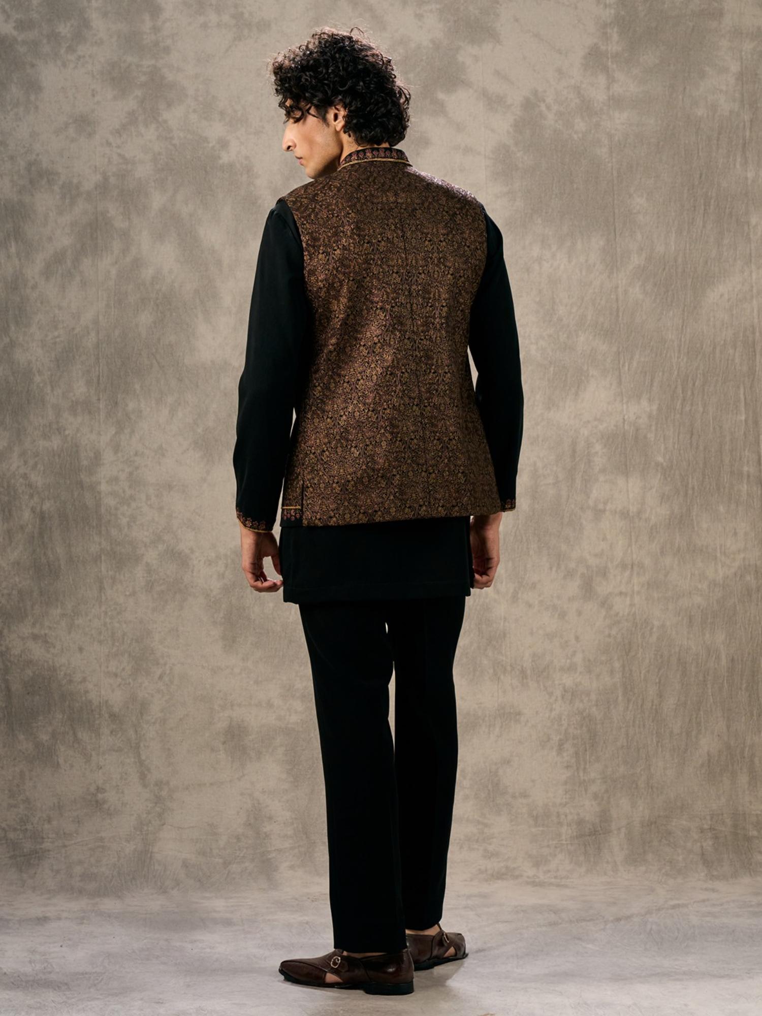 Black Enigmatic Ensemble Kurta with Trouser and Jacket