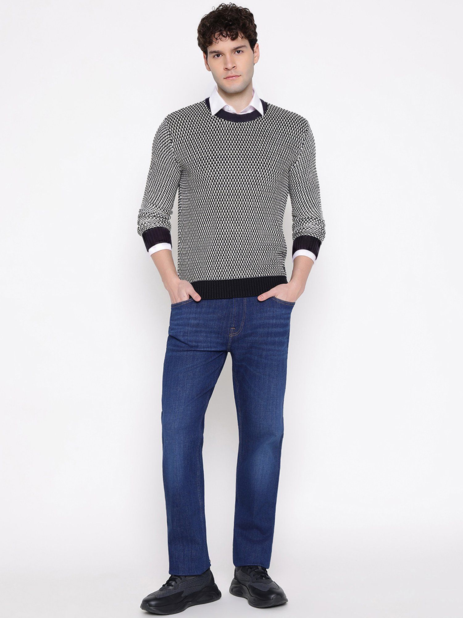 Knitted Round Neck Long Sleeves Sweater