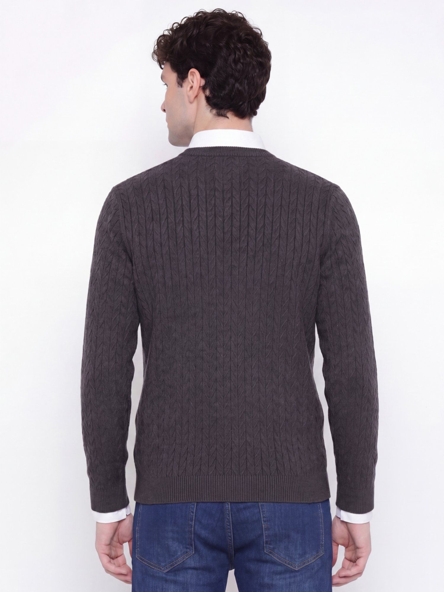 Knitted Round Neck Long Sleeves Sweater