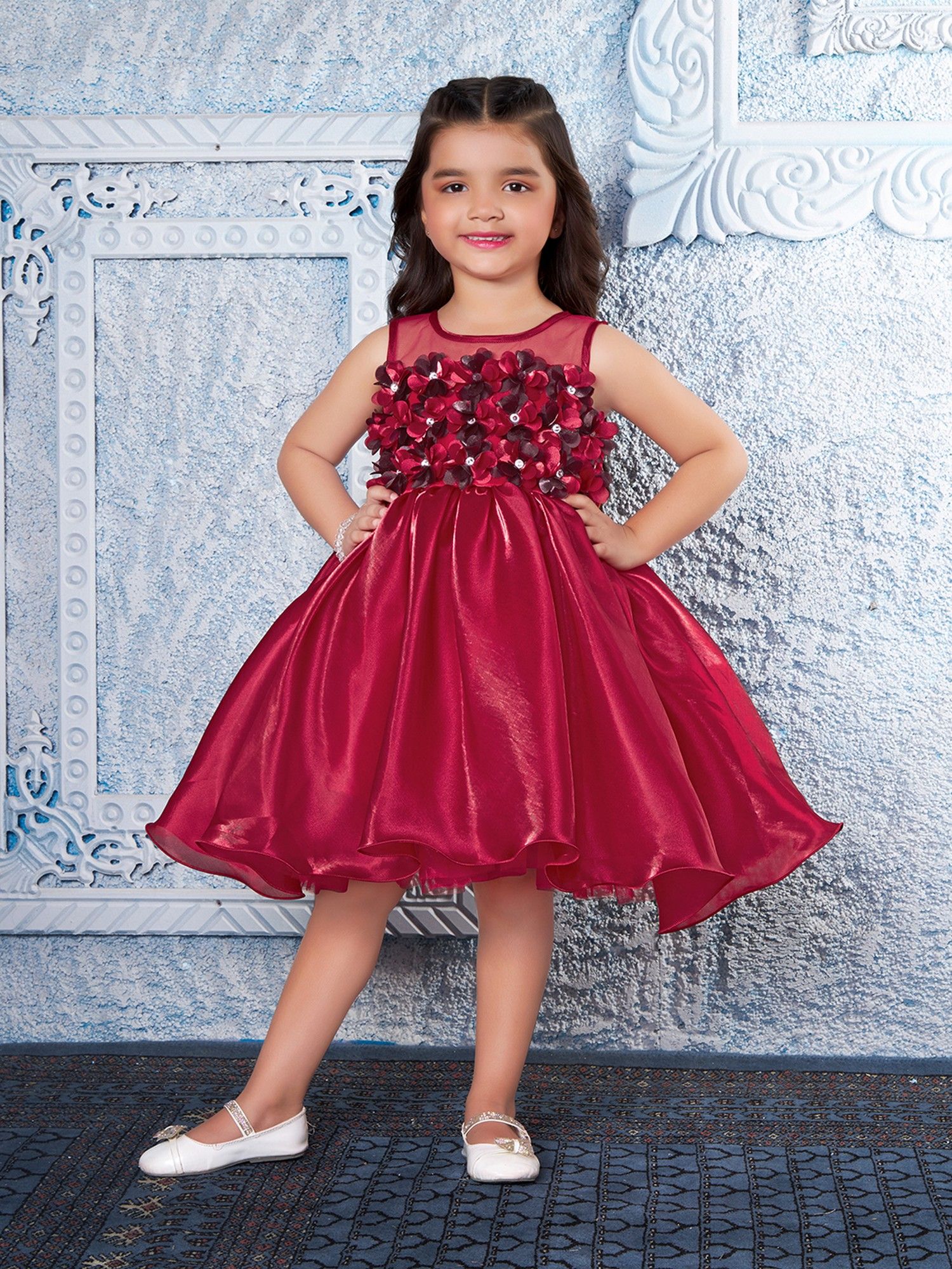 Maroon Satin Wovwn Sleevless 3d Floral Twotone Applique Dress