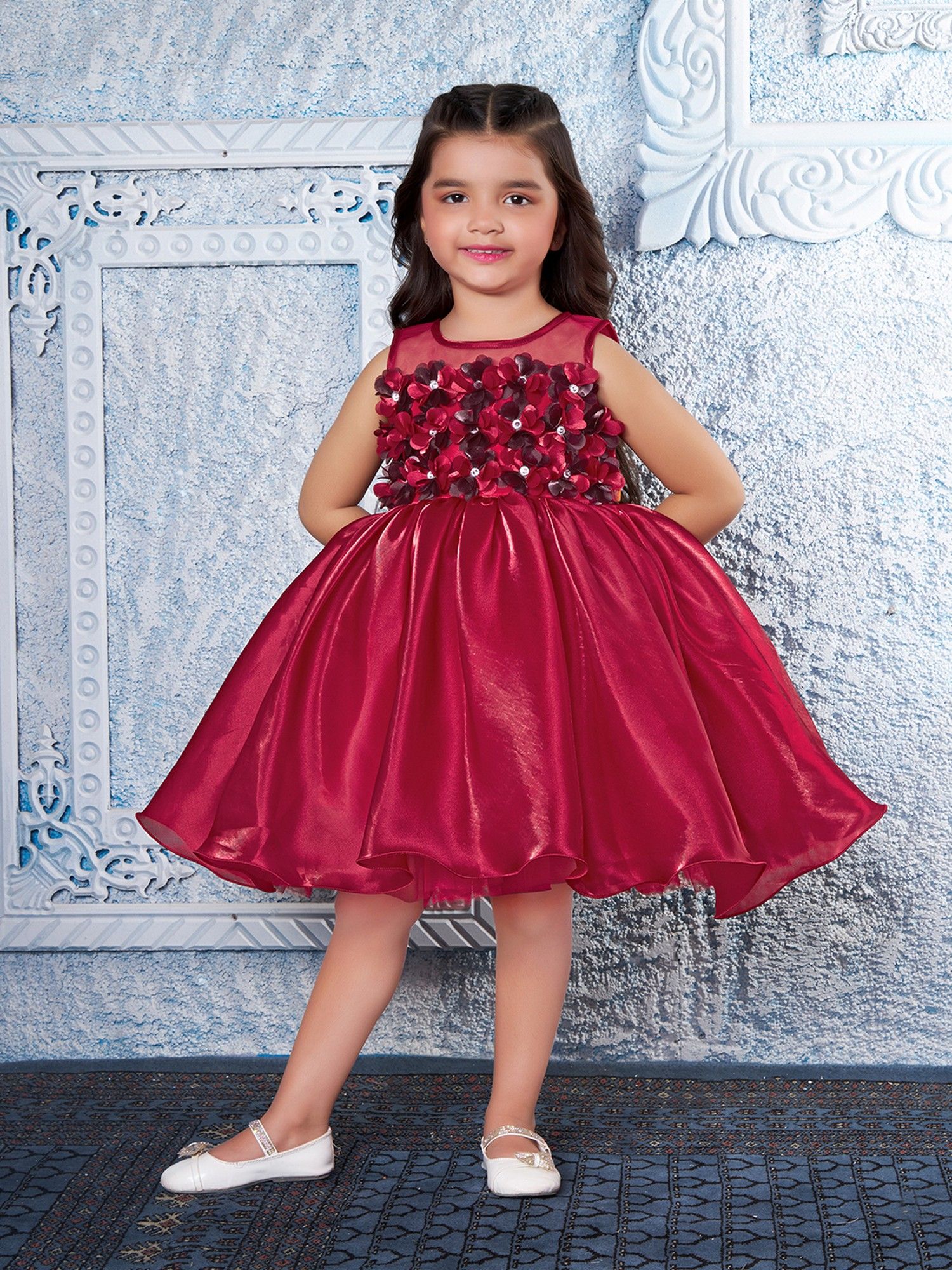 Maroon Satin Wovwn Sleevless 3d Floral Twotone Applique Dress