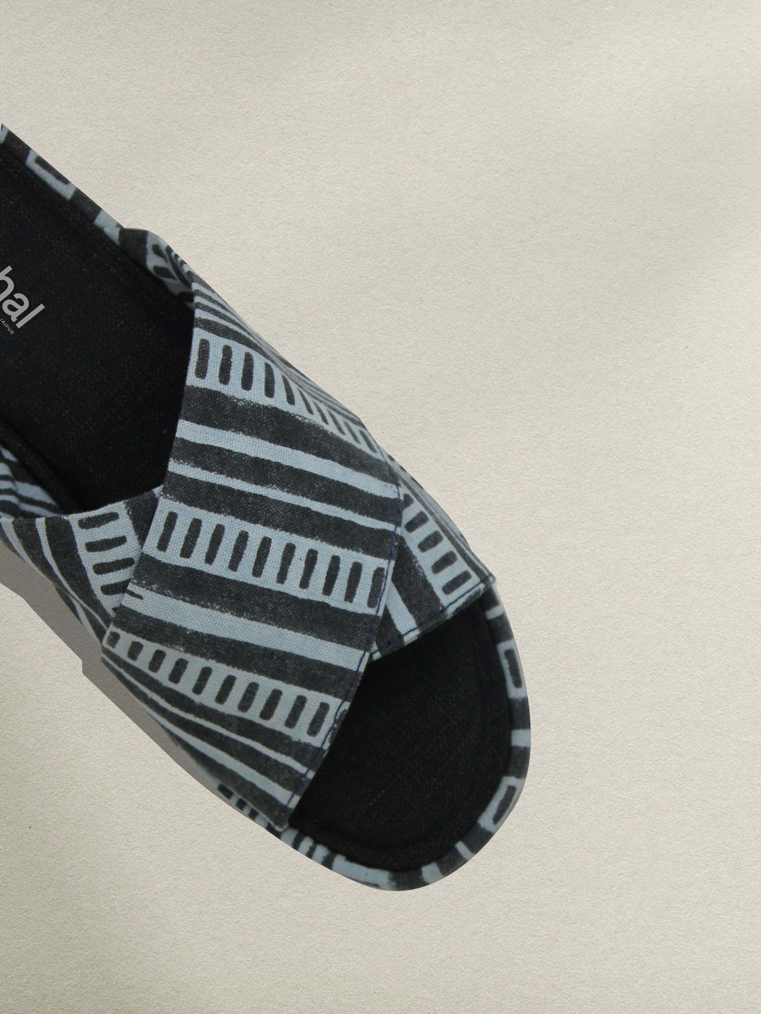 Criss Cross Black Slippers