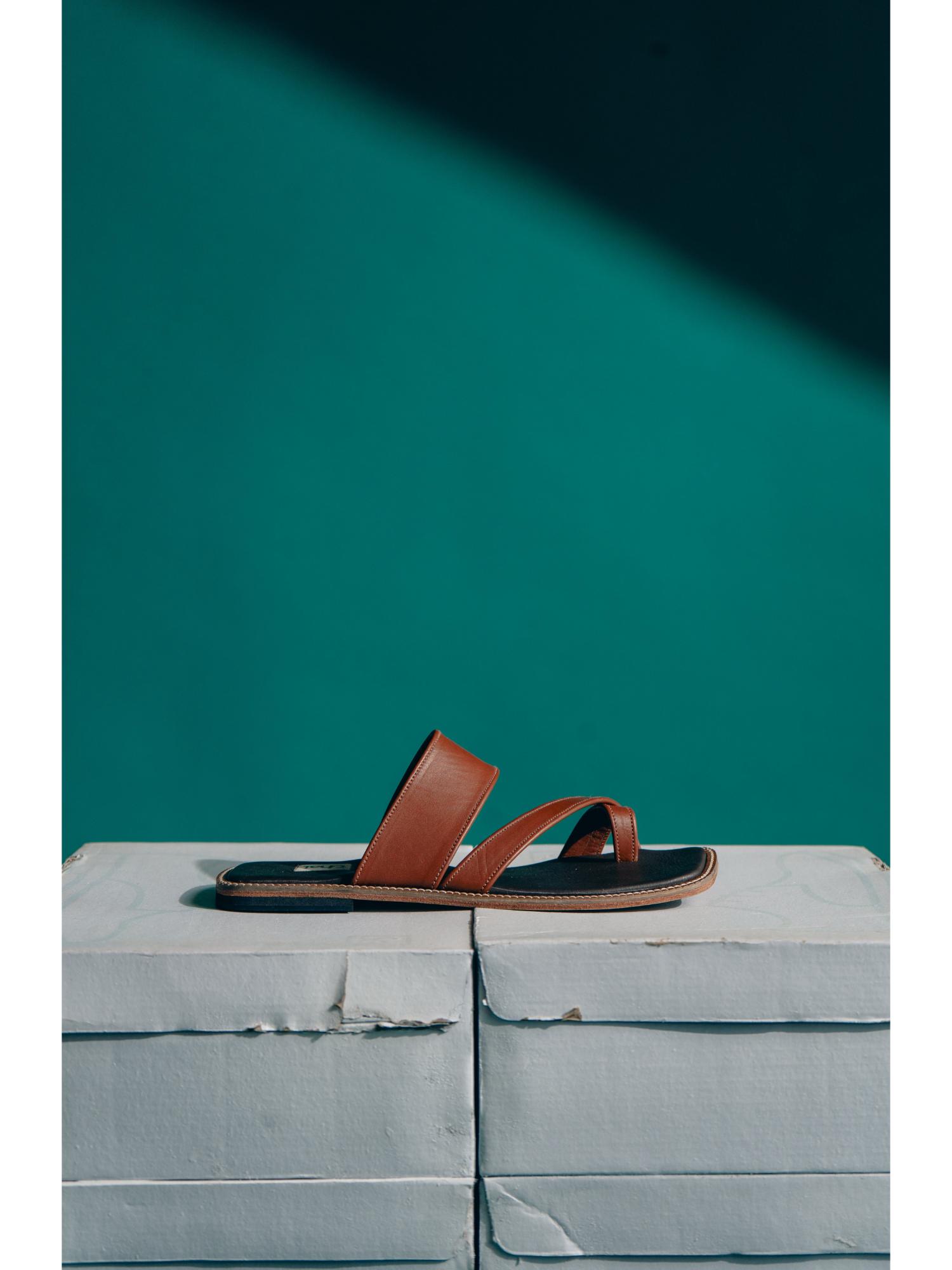 Tan Kolha Slippers