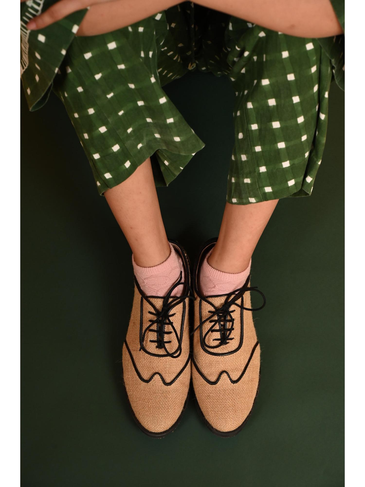 Roshni Oxfords Beige Men Shoes