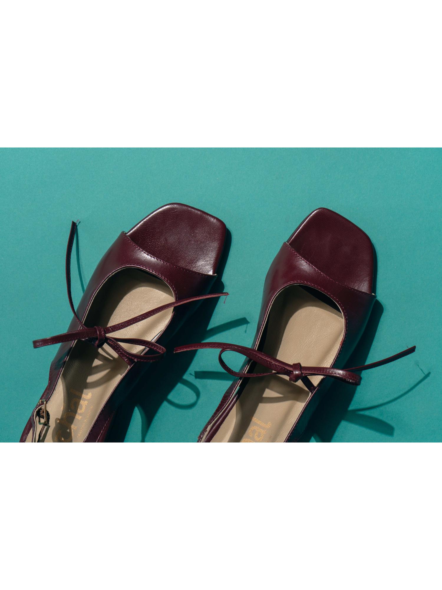 Mamaye Maroon Sandals