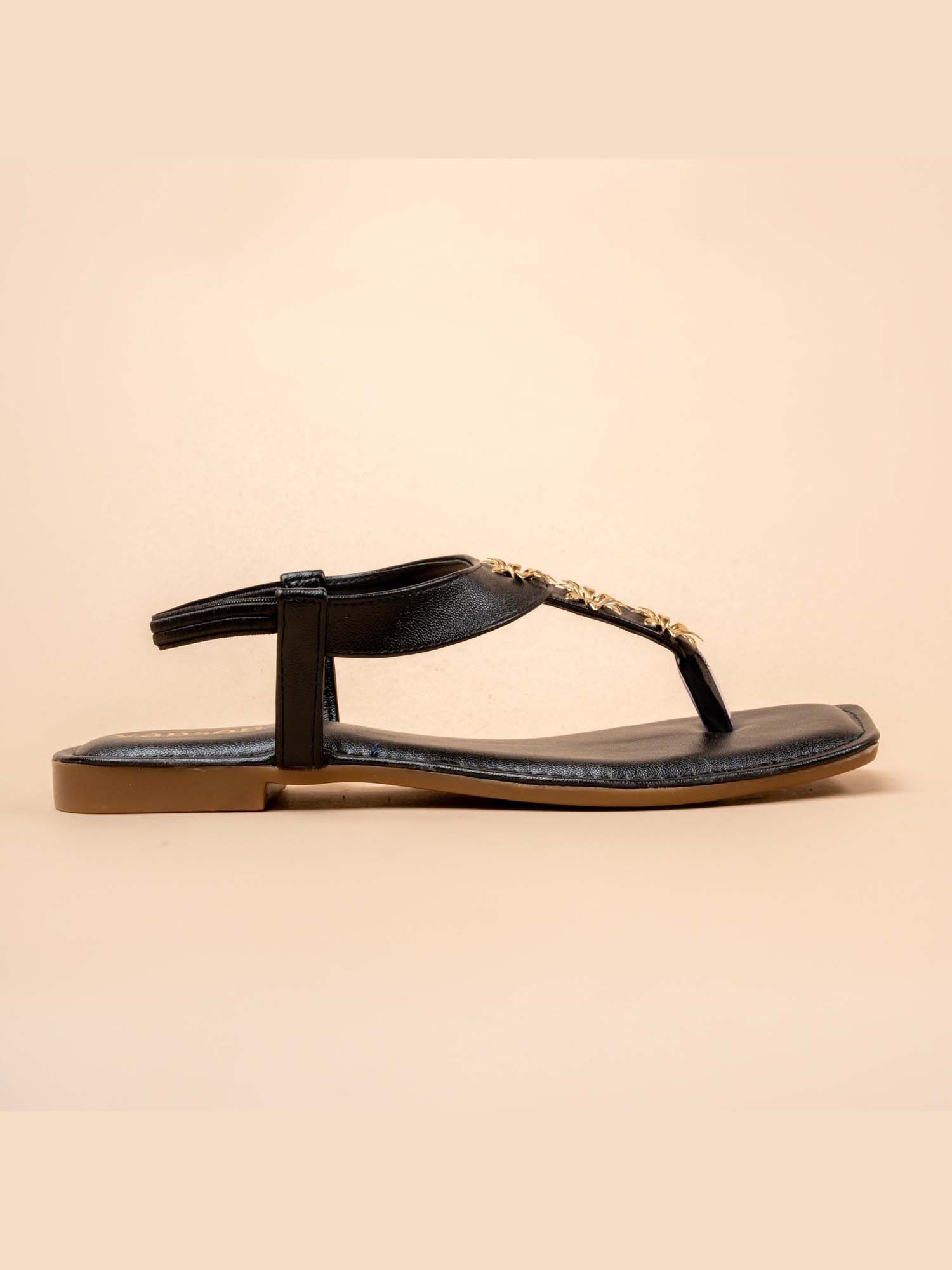 Three Gold Flowers Low Top Sandal