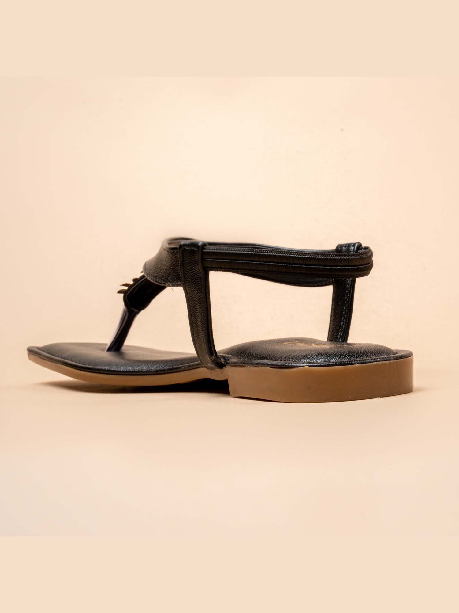 Three Gold Flowers Low Top Sandal